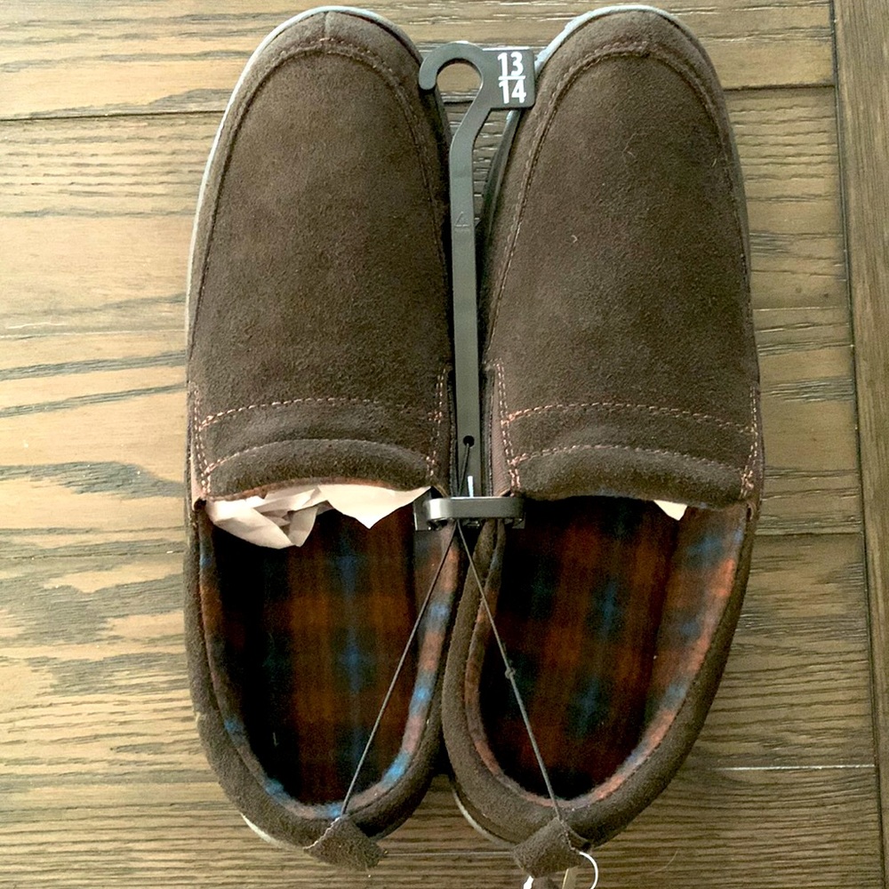 NWT Genuine Suede Brown Mens Indoor\outdoor Soles